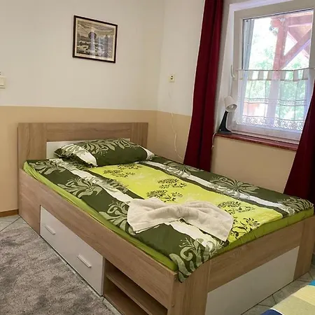 Szoloskert Apartman Διαμέρισμα Marcali